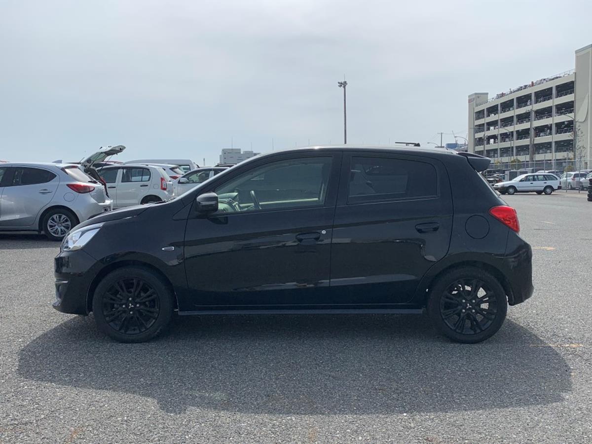 Mitsubishi Mirage Black Edition Axesso Cars